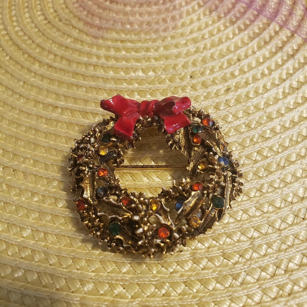Vintage  Art Deco  Christmas Brooch